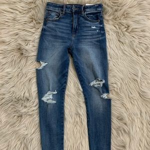 NWT AEO Super High Rise Destroyed Jegging